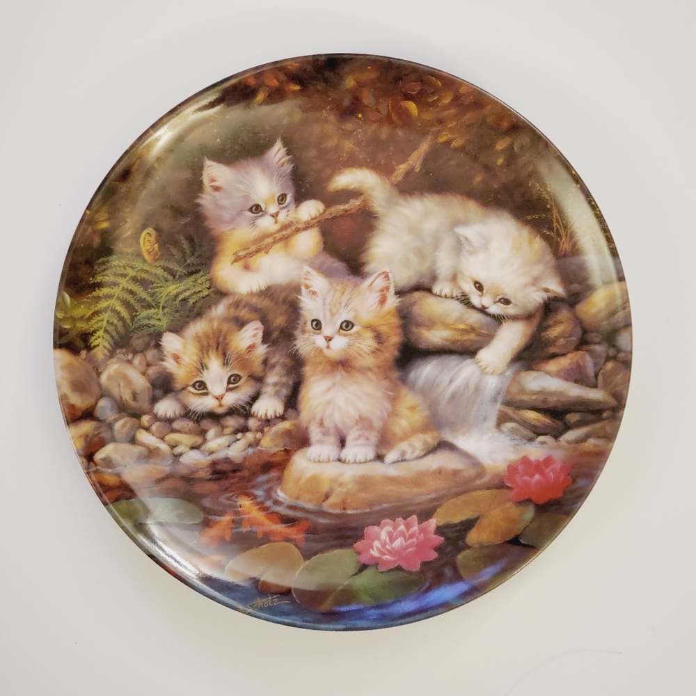 Vintage 1992 At The Water Lily Pond - Kittens on A Journey of Discovery Plate